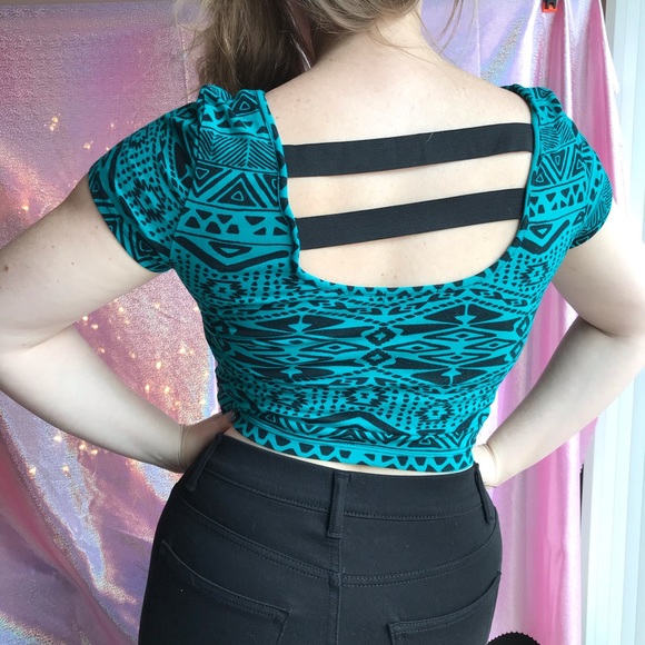 Charlotte Russe Turquoise, Patterned Crop Top 🦋 - Picture 2 of 5